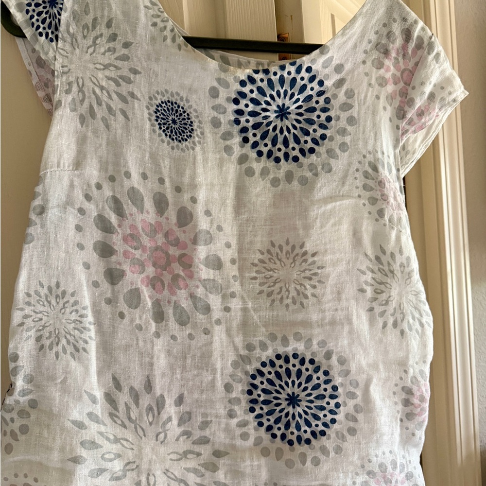 Elegant Floral Women's Blouse in White and Blue